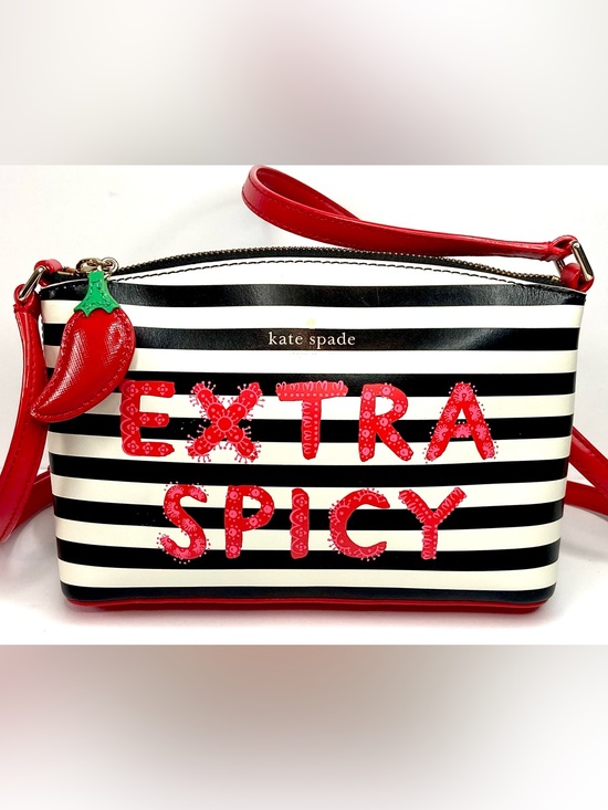 kate spade Handbags - EUC 2018 novelty kate spade Black & White Striped "Extra Spicy" Crossbody